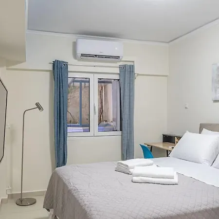 Away From Home: Cozy Apartment Athens